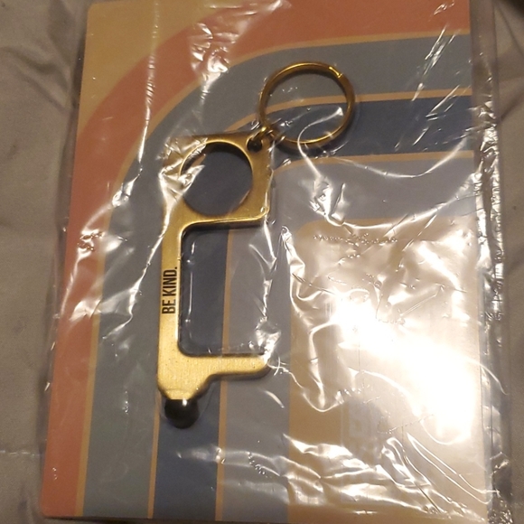 Travel Bundle - Picture 4 of 6